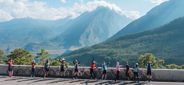 Haba Snow Mountain Bike Tour: High-Altitude Cycling near Tiger Leaping Gorge