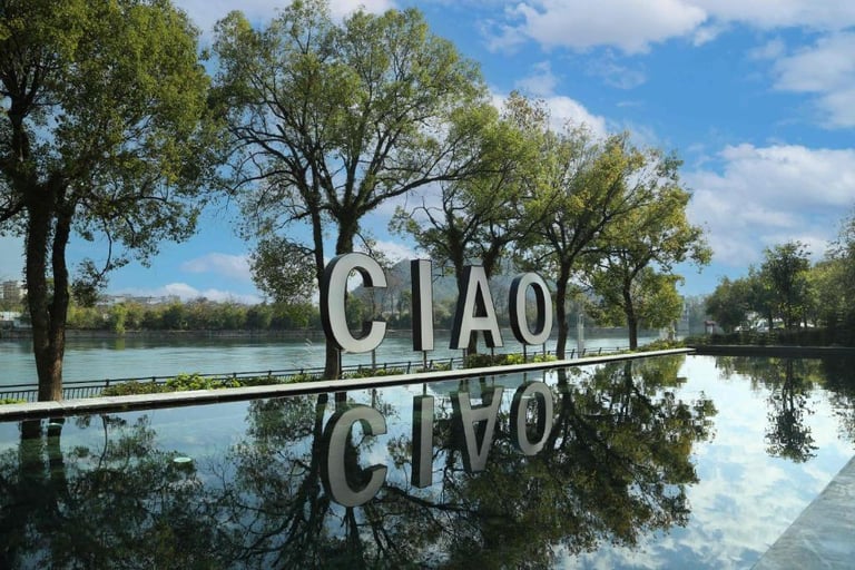 Ciao Hotel (Guilin Two Rivers & Four Lakes Elephant Trunk Hill)