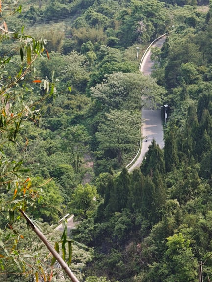 Thousand River & Mountains e-bike tour — photo 1