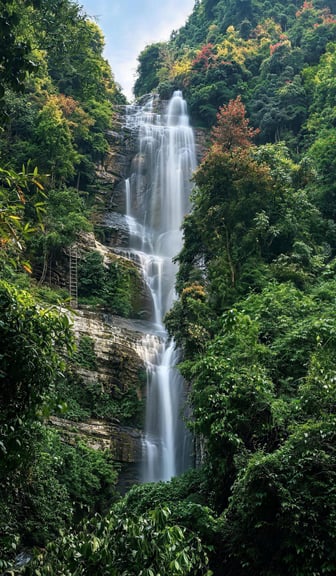 T5 – TIGER MOUNTAIN WATERFALL guided e-bike tour in Yangshuo