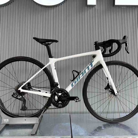 Specialized Roubaix rental bike
