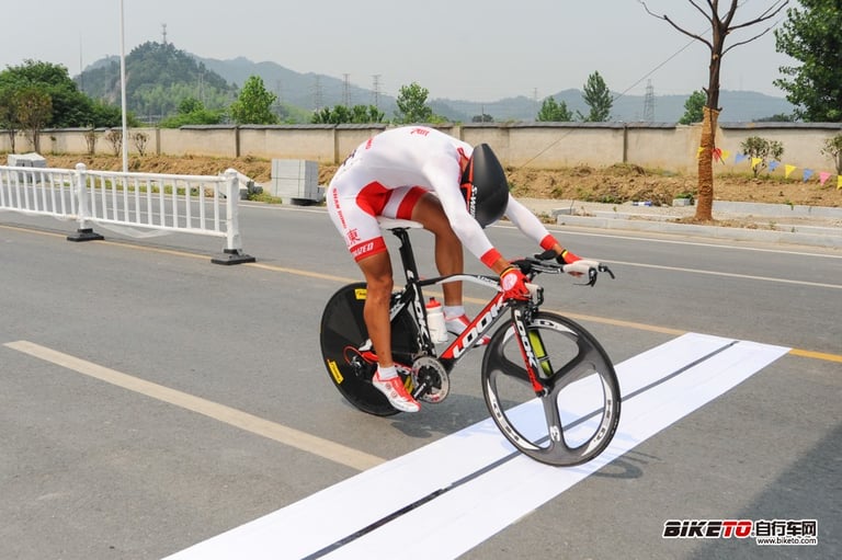 Zhang Chunlong racing and coaching moments