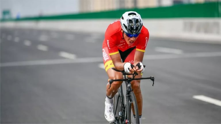 Zhang Chunlong racing and coaching moments